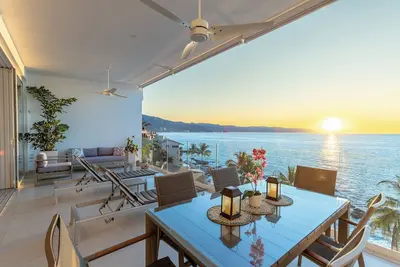 Image de Puerto Vallarta Resort Condo, On-Site Beach Access