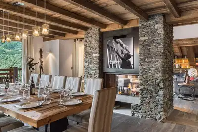 Image de Chalet de Luxe à Méribel : Piscine, Hammam et Proximité Télésiège