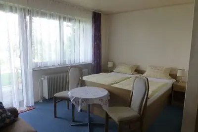 Image de Familienfreundlich und direkt an der Burgenstraße - Urlaubsdomizil mit Terrasse und Liegewiese