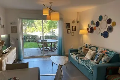 Image de Appartement de standing avec jardin privatif, proche du lac et du centre, parking inclus