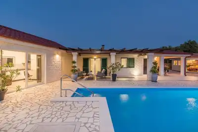 Image de Holiday House Jurici