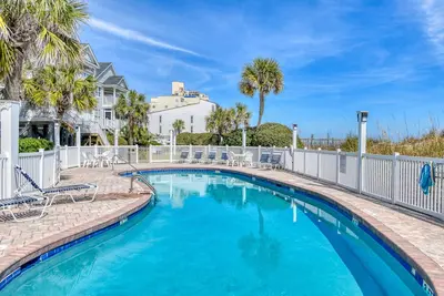 Image de Sea Lilly - Four Bedroom, Three Bath Oceanfront House with community pool