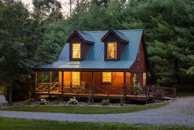 Image de Scotch Pine. Trailside Lodging