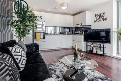 Image de Dwellers Delight Living Serviced Accommodation, 2 Bed Penthouse, Basildon
