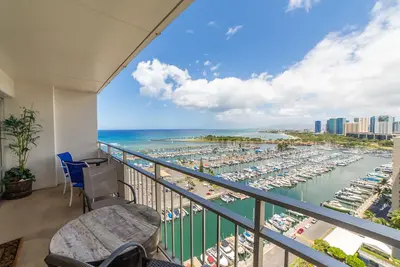 Image de Luxury Ilikai Condo Awesome Sunset and Ocean Views No Resort Fees! Free Wifi