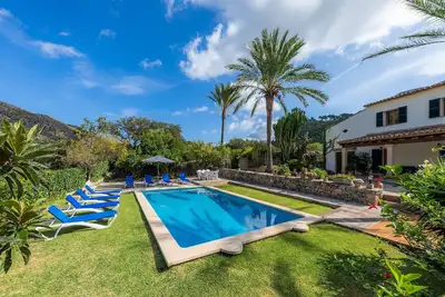 Image de Maison de vacances El Clavet avec vue sur les montagnes, Wi-Fi, jardin, terrasses et piscine