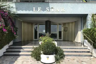 Image de Superbe 3 pièces 135 m2 les pieds dans l’eau. .