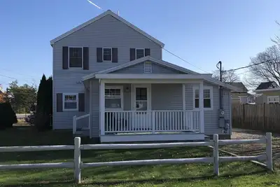 Image de Quaint airy open concept 4 bedroom