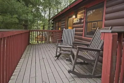 Image de Christmas Mountain Village™ - 2 Bedroom Cabin
