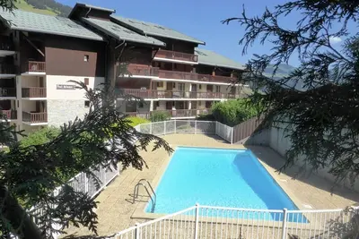 Image de Duplex spacieux 6 pers. au cœur du village, proche des pistes, piscine l'été, équipements complets