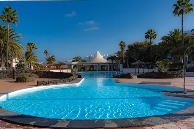 Image de Maison Tout Confort Dans Complexe Avec Piscine En Bord De Mer