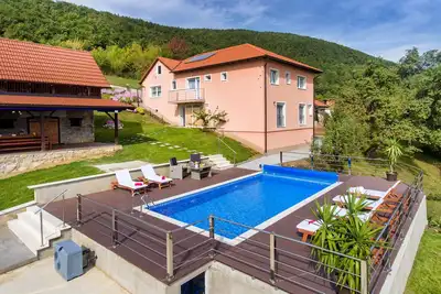Image de Maison acceptant les animaux Ă .