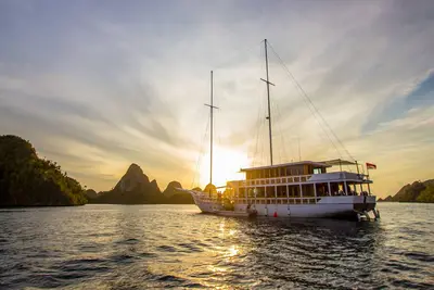 Image de Luxury Phinisi Yacht