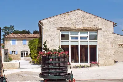 Image de Gites123soleil- La Glycine - Charente-Maritime avec piscine