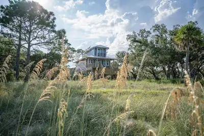 Image de 30% Off Summer! Quiet, Bayfront Seclusion, Dogs Welcome!