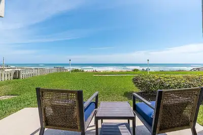 Image de Walkout Oceanfront Oasis At Indies House In Ormond Beach
