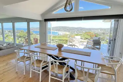 Image de Sunset Vista Beach House - luxury coastal interiors, stunning views, Copacabana