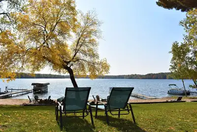 Image de Sunny Beach Cottage, Perfect Lake! Swimming, Fishing, Kayaking, Sun & Campfires!