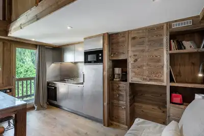 Image de Studio fonctionnel à Méribel avec mezzanine, balcon, et à proximité des pistes