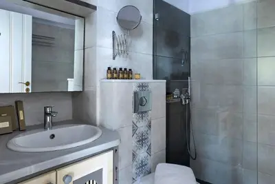 Image de Villa Superieure a Santorin | Villa Paride | 1 chambre | Spa exterieur | Vue sur la mer | Oia