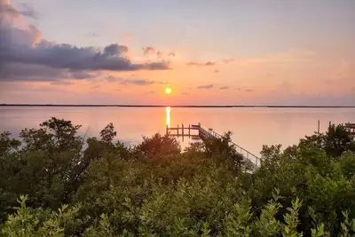Image de Torchview Lookout- Secluded Waterfront Retreat With 240’ Dock On Niles Channel