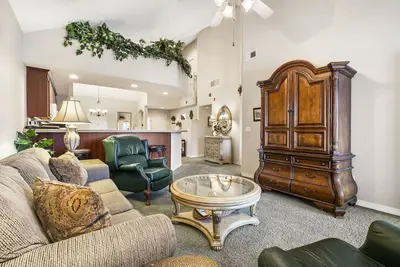 Golf Condo with Spacious Sunroom near Shows and Shopping