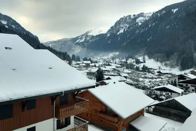 Image de Appartement confortable près des pistes et de la navette