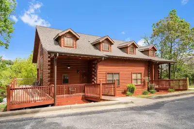 Peaceful Log Cabin with Gas Fireplace - Only Minutes from 76 Country Blvd!