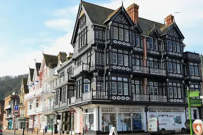 Image de 2 York House, family friendly, character holiday cottage in Dartmouth