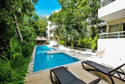 Image de Condo Akumal, a Peaceful Space for 4 situated in the middle of tropical gardens