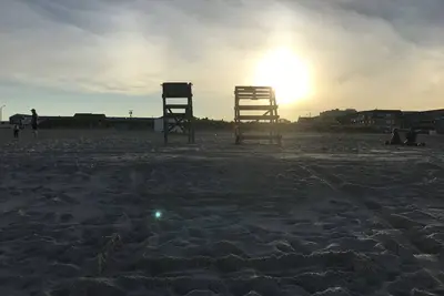 Image de Quaint Bradley Beach getaway for Summer weeks weekends or a month.