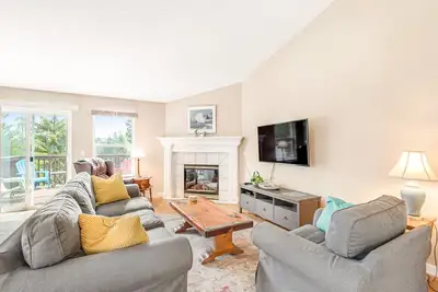 Image de Dog friendly house w/spacious deck, gas grill, near Manzanita and the ocean
