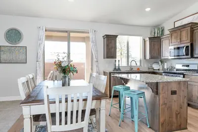 Image de Rock Canyon Oasis with Community Pool!