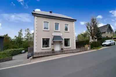Image de Spacieuse demeure à Waimes avec sauna, cabine infrarouge, salle de jeux et garage pour les vélos.
