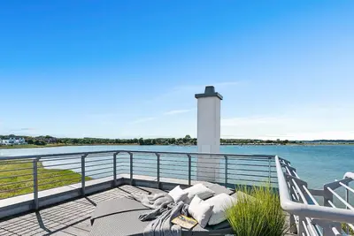 Tailwind - 1st row on the water, sauna, whirlpool, fireplace, roof terrace