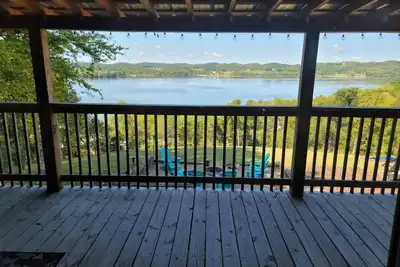 Image de Douglas Lake, Tn Lake House, lake access, breathtaking views and amazing sunsets