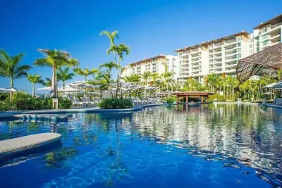 Image de Grand Luxxe Vidanta Resort - Dec 22-29 Flat 50% off