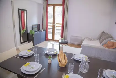 Image de 10m des commerces, piscine, balcon, 33m², Les Orres