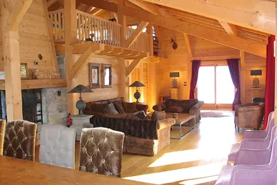 Image de Exceptional chalet - Superb Mont-Blanc view - Dominant location not overlooked