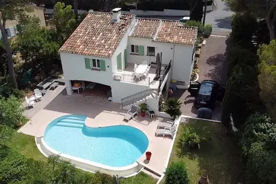 Image de Beautiful House, air-conditioned, private pool, very quiet, 10min walk from the beach