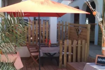 Image de Petite studette avec Vu sur jardin