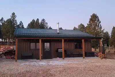 Image de Bison Pines-Peace & Quiet South of Custer-Secluded 51 acres. No Cleaning Fee!