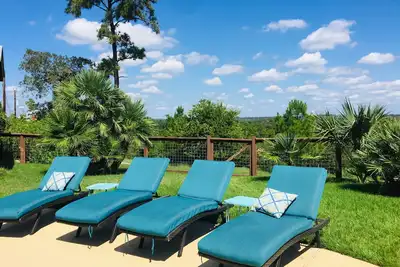 Image de Hill Top Retreat with Heated Pool\/Hot Tub Stunning views and Massive Game room!
