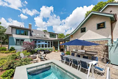 Image de The \"Idea House\" From Tv Series This Old House! High End, Definition of Luxury!