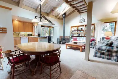 Image de Family Favorite! Near The Village. Great Complex Amenities for All