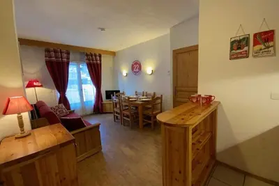 Image de Rez-de-chaussée, piscine, terrasse, télévision, casier à ski, 38m², Saint Gervais