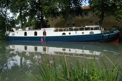 Image de péniche-hôtel de luxe