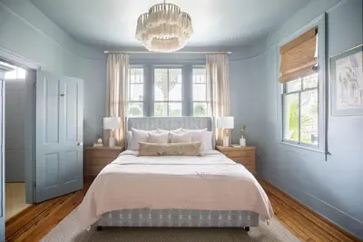 Image de ♛ The Monroe ♛ Voted Best of Charleston!