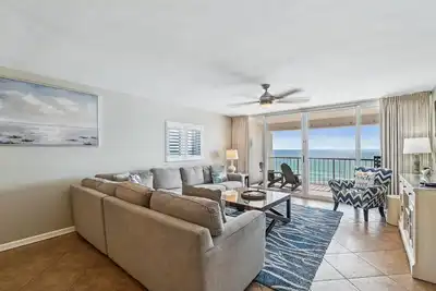 Image de Destin Gulfgate 0301, Beachfront Condo in the Heart of Destin!