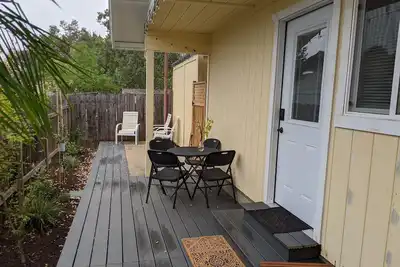 Image de 2 bedroom aptmnt near Bethel \/ I5